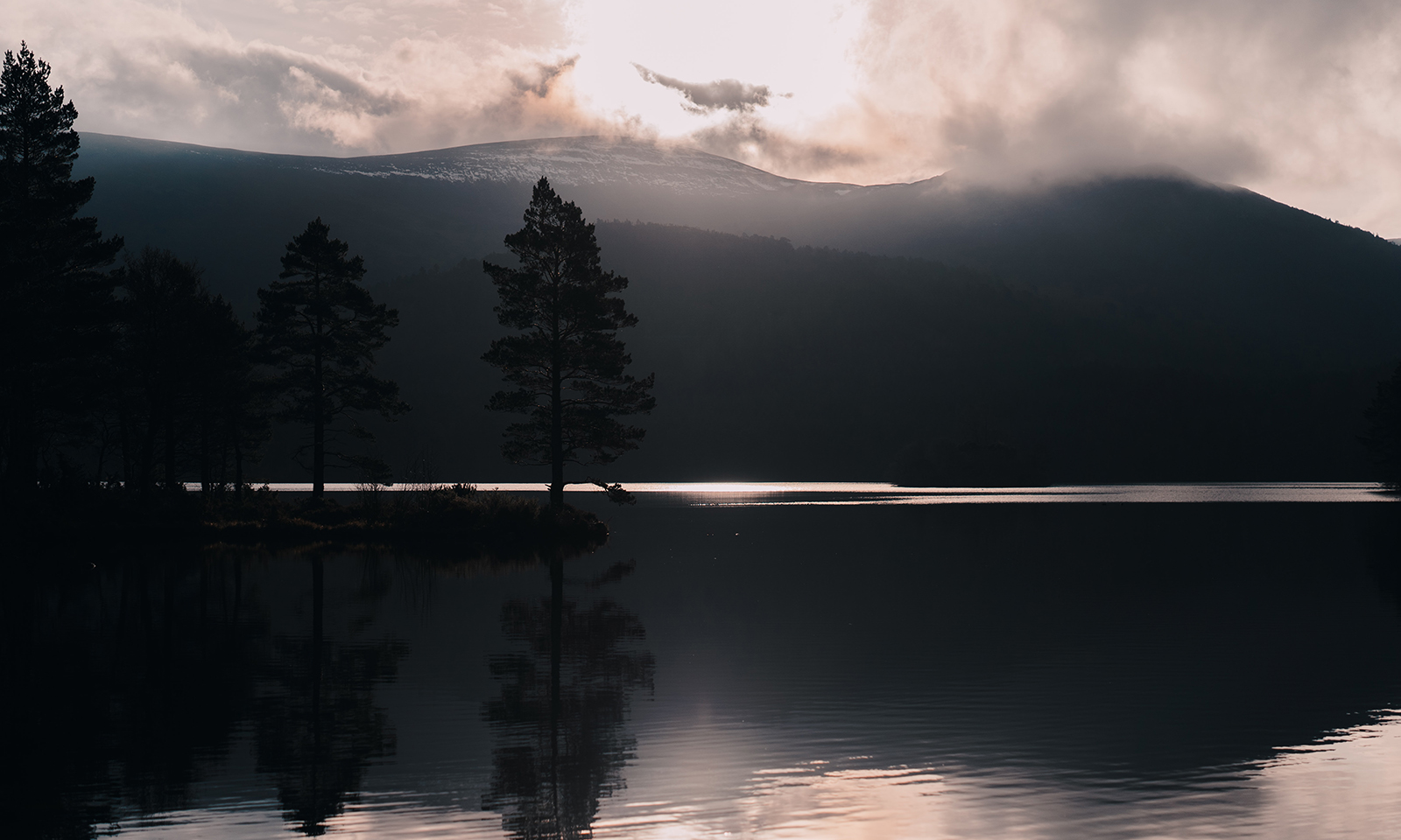 Your True Self Doesn’t Need to Heal: Seeing Through the Biggest Spiritual “Red Herring” of Our Time